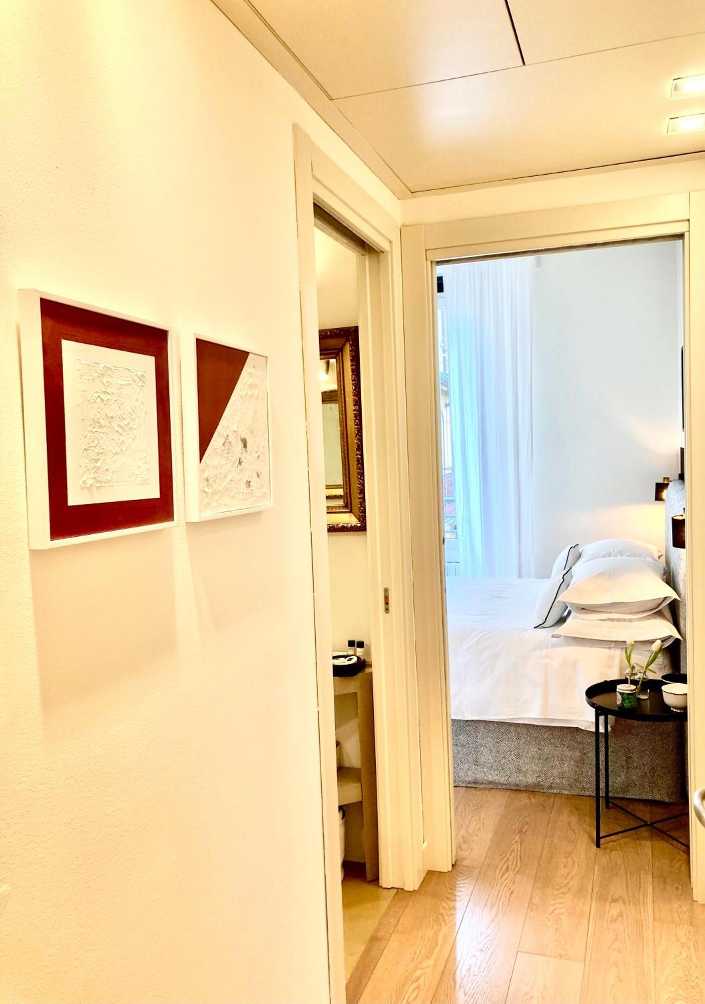 Lily Pads -Elegant Apartment- In The City Center Mailand Exterior foto
